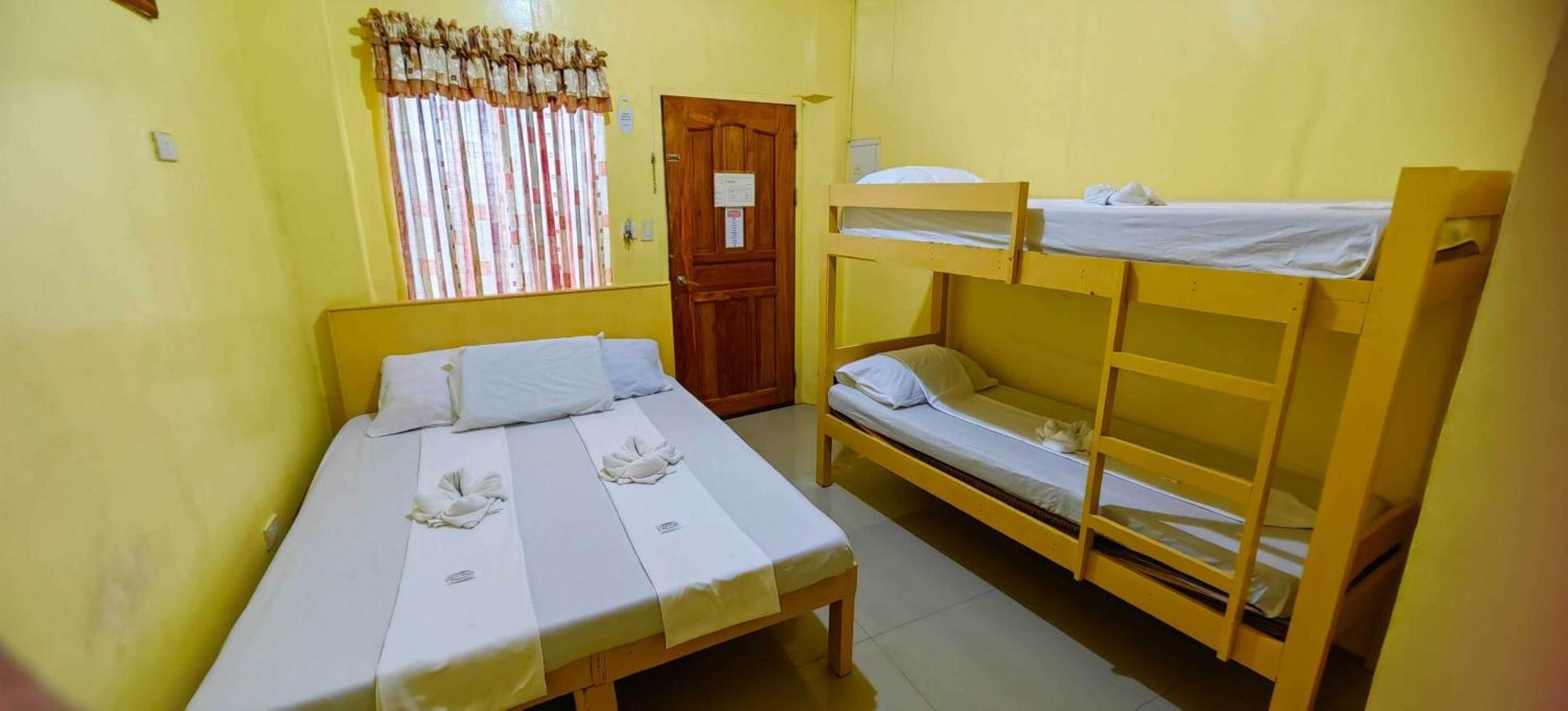 Las Residencias Bed And Breakfast Puerto Princesa Eksteriør bilde