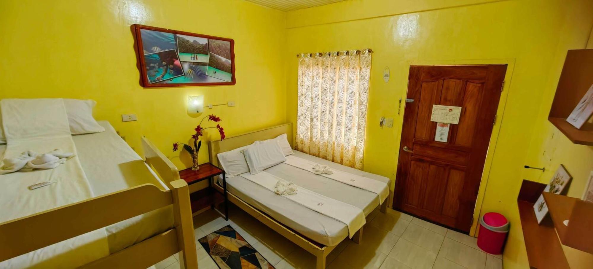 Las Residencias Bed And Breakfast Puerto Princesa Eksteriør bilde