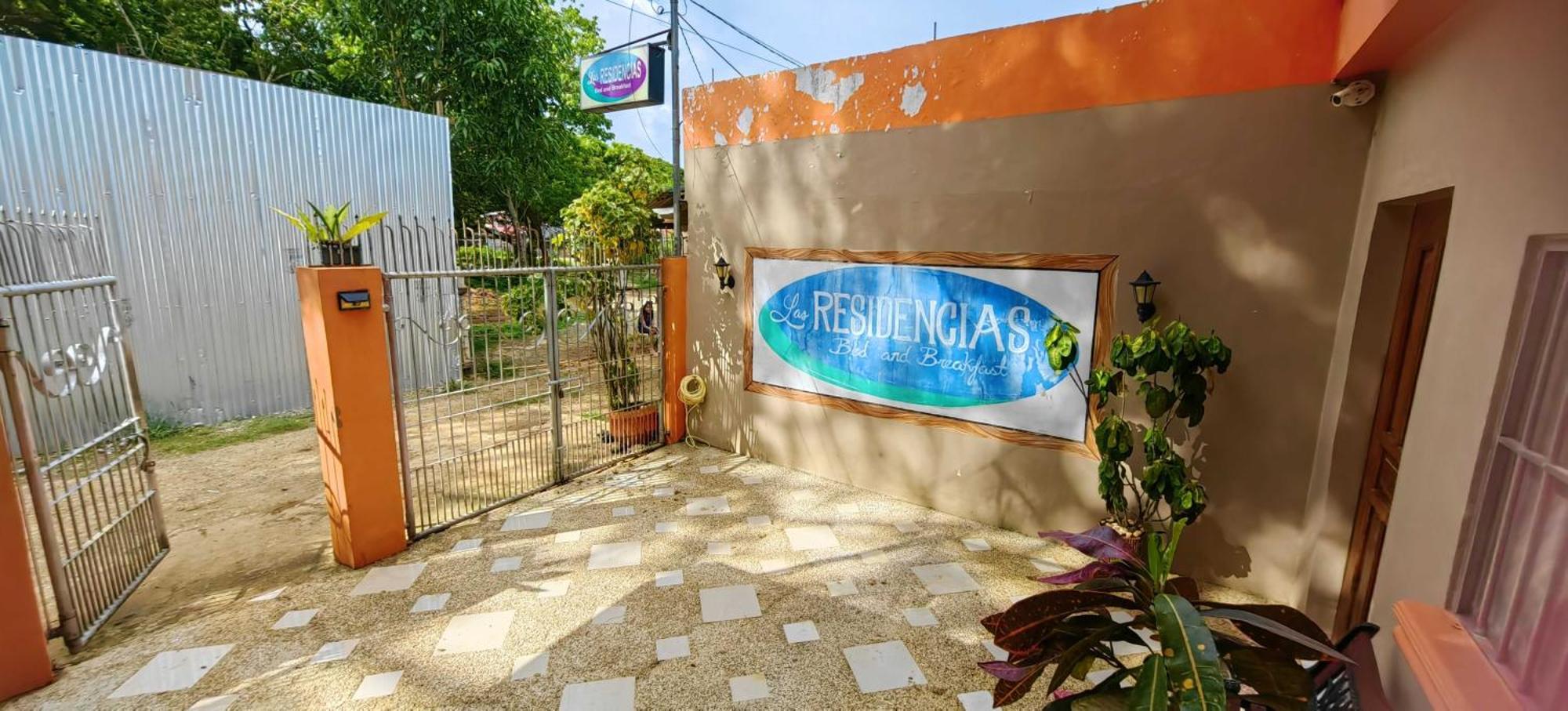 Las Residencias Bed And Breakfast Puerto Princesa Eksteriør bilde