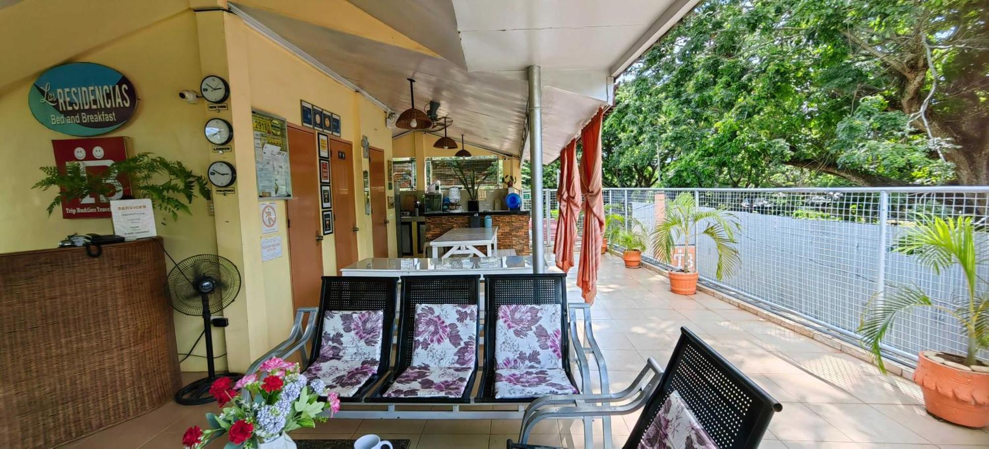 Las Residencias Bed And Breakfast Puerto Princesa Eksteriør bilde